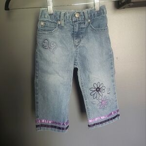 ★ toddler girls 4T baggy cropped capri with embroidery / vintage faded glory